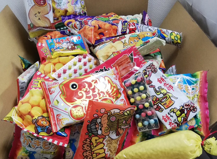 菓子まき君 名古屋でお菓子を買うなら 山栄